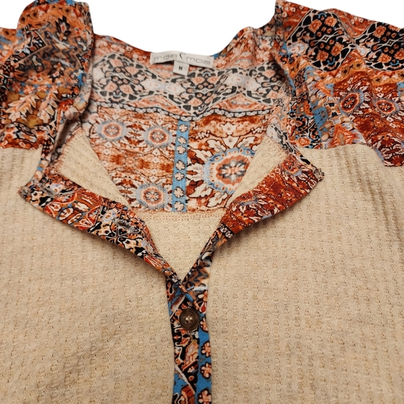 Moa Moa Ruffle Short Sleeve Knit Knotted Blouse - Picture 6 of 11